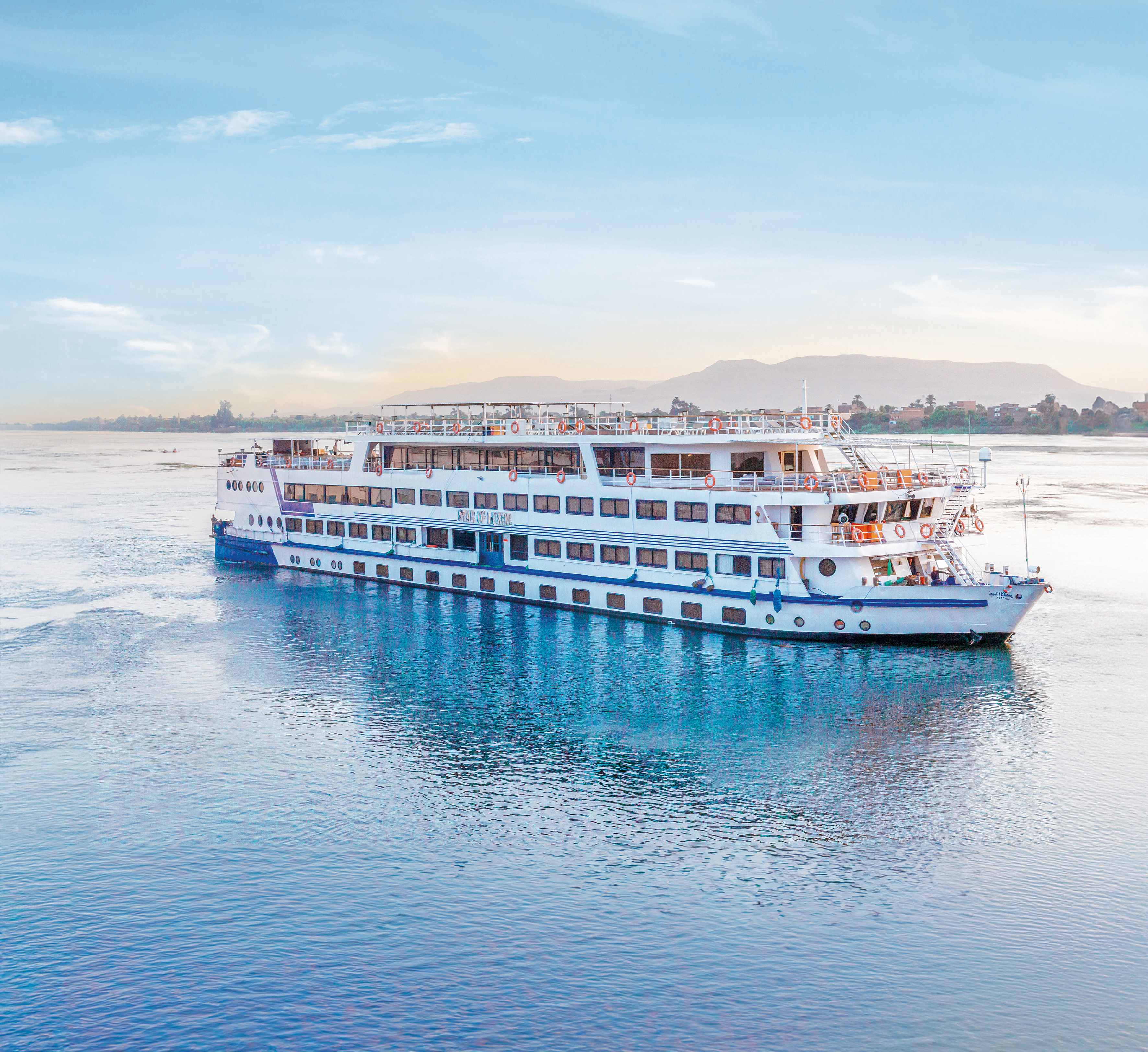RV-Star-of-Luxor-nil-egypte10-ORIGINAL.jpg